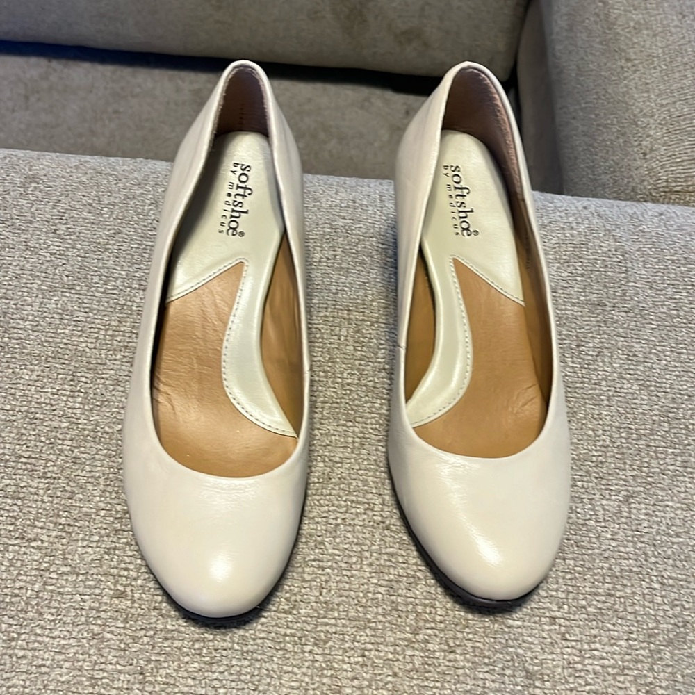Tan closed toe heels